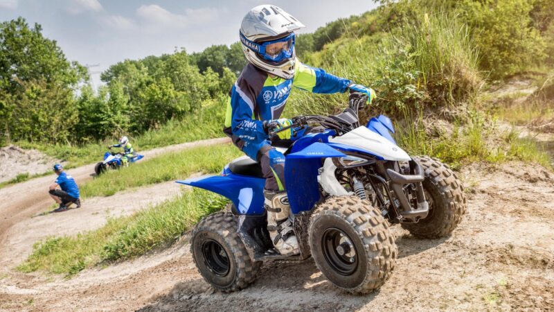 2019 Yamaha YFZ50 EU Racing Blue Action 005 03