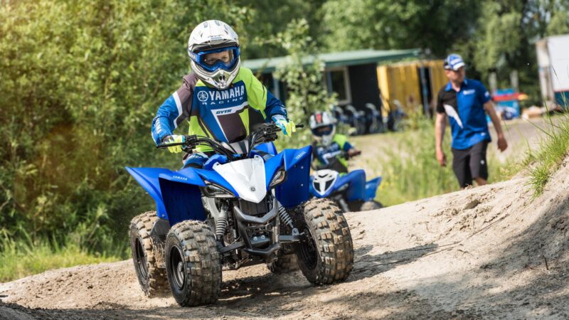 2019 Yamaha YFZ50 EU Racing Blue Action 010 03