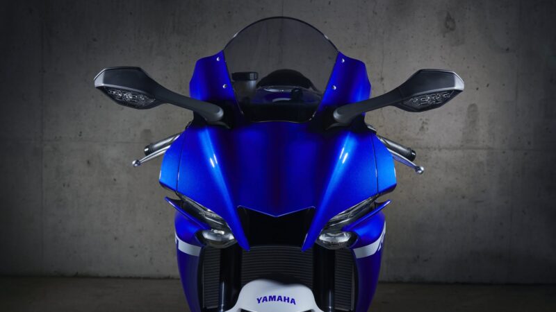 2020 Yamaha YZF1000R1 EU Yamaha Blue Detail 006 03 1