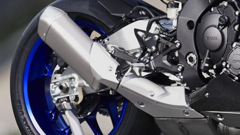 2020 Yamaha YZF1000R1SPL EU Silver Blu Carbon Detail 012 03