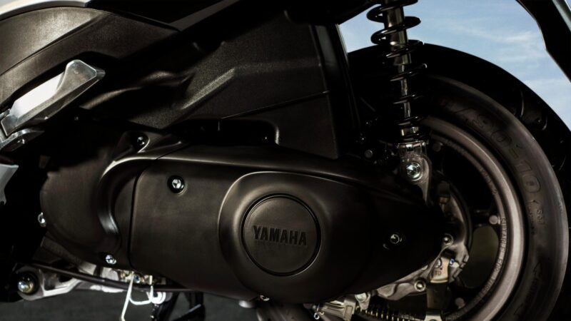 2021 Yamaha LTS125 EU Detail 002 03
