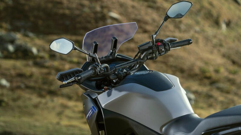 2021 Yamaha MT07TR EU Detail 009 03