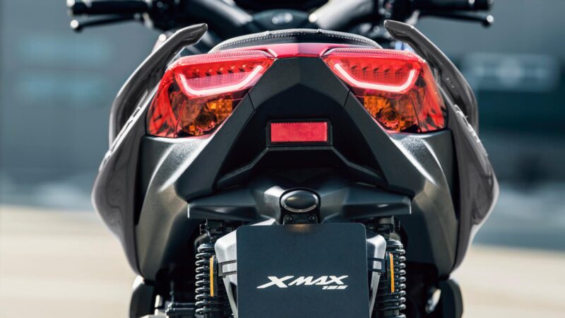 2021 Yamaha XMAX125 EU Detail 005 03