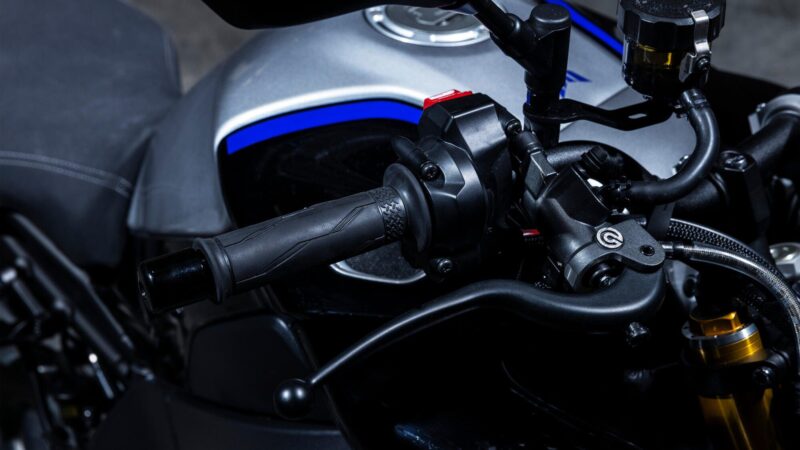 2022 Yamaha MT10DX EU Detail 005 03
