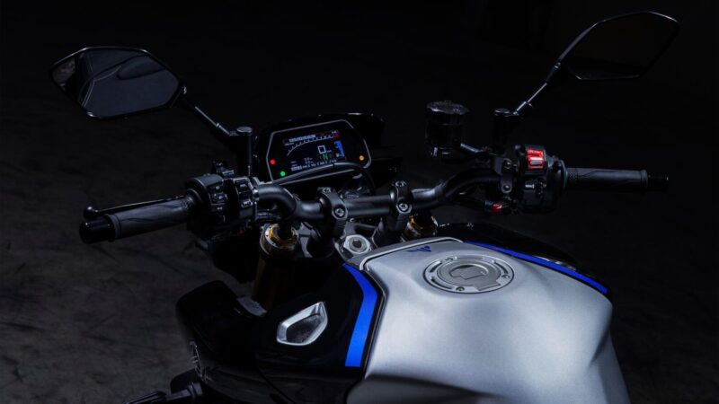 2022 Yamaha MT10DX EU Detail 010 03