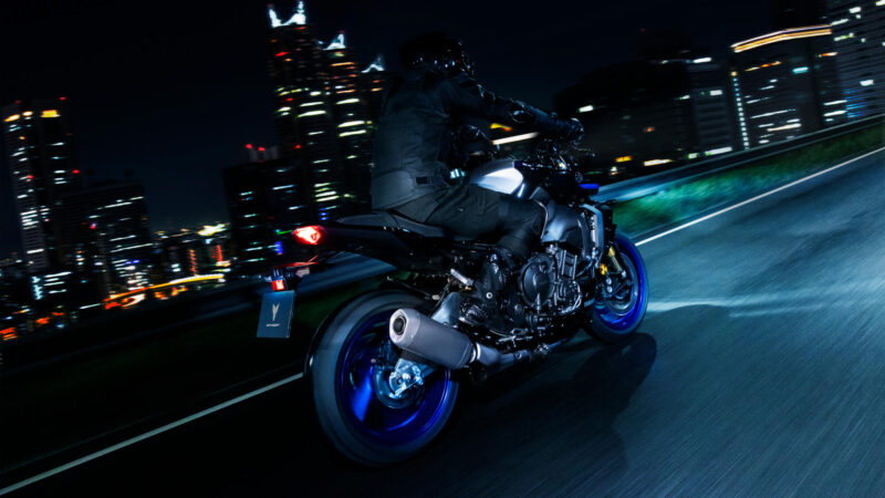 2023 Yamaha MT10DX EU Icon Performance Action 008 03