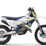 PHO BIKE 90 RE TE 125 MY2025 90 right SALL AEPI V1