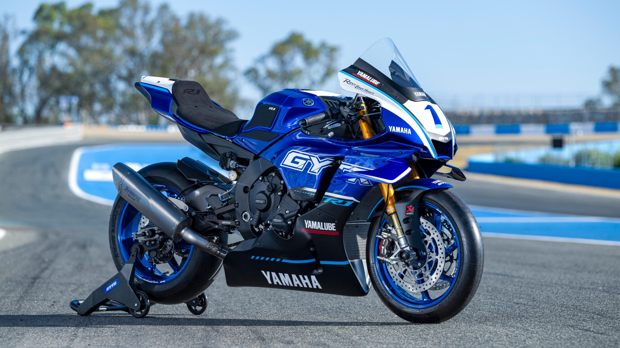 2025 Yamaha YZF1000R1GYTR EU Primer Black Static 002 03