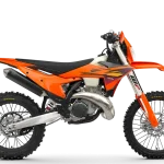 PHO BIKE 90 RE KTM enduro 250 xc w right side view studio image SALL AEPI V1