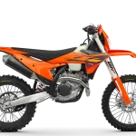 PHO BIKE 90 RE KTM enduro 500 exc f right side view studio image SALL AEPI V1