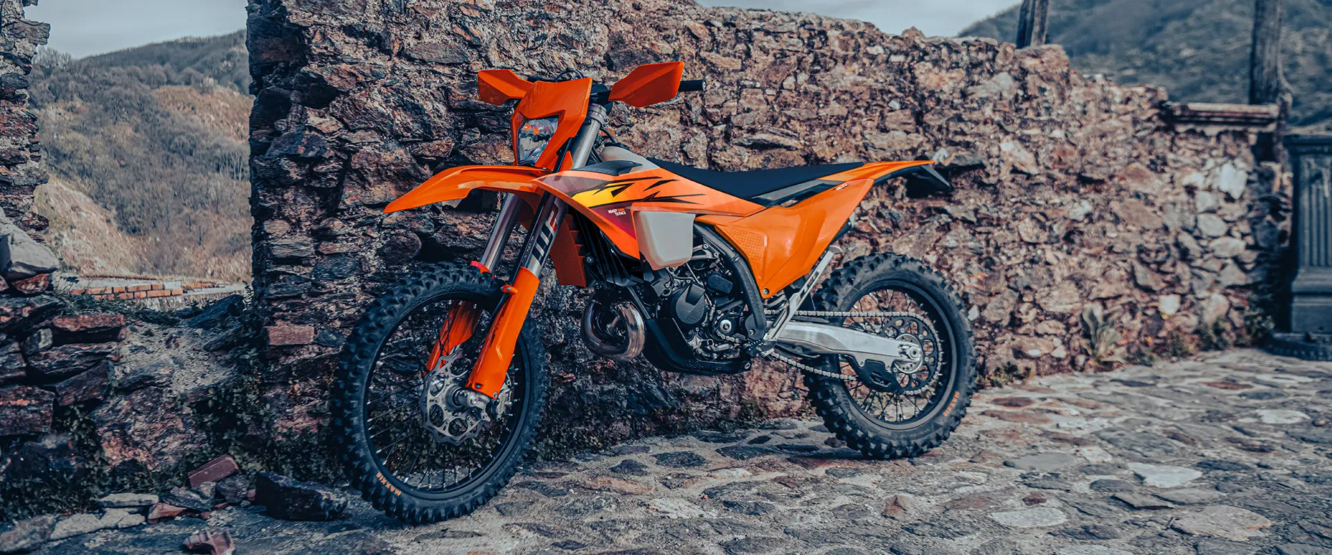 PHO STAGE KTM enduro 250 xc w header image SALL AEPI V1