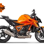 PHO BIKE 90 RE KTM naked bikes 1390 super duker 2025 studio image right side view SALL AEPI V1